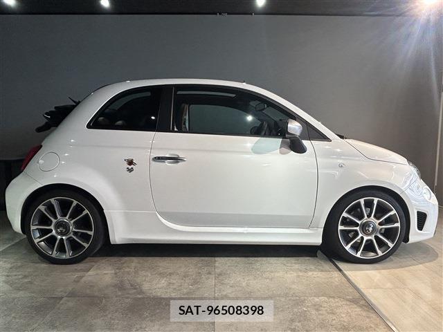 Abarth 595 2022-01 8006442-2