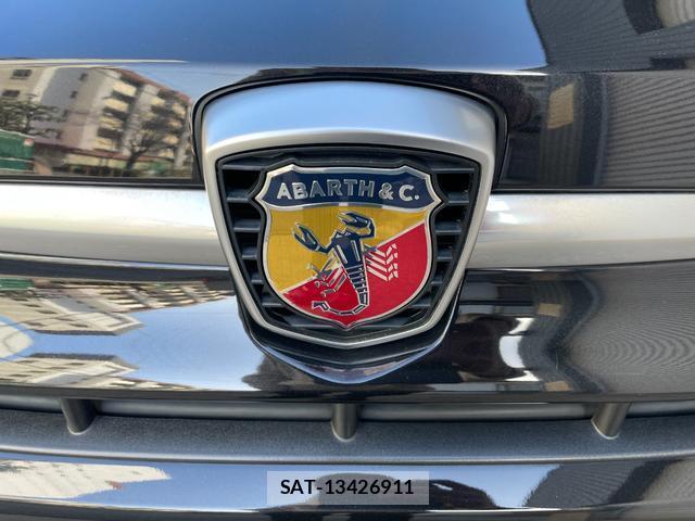Abarth 695 2020-04 8011947-8