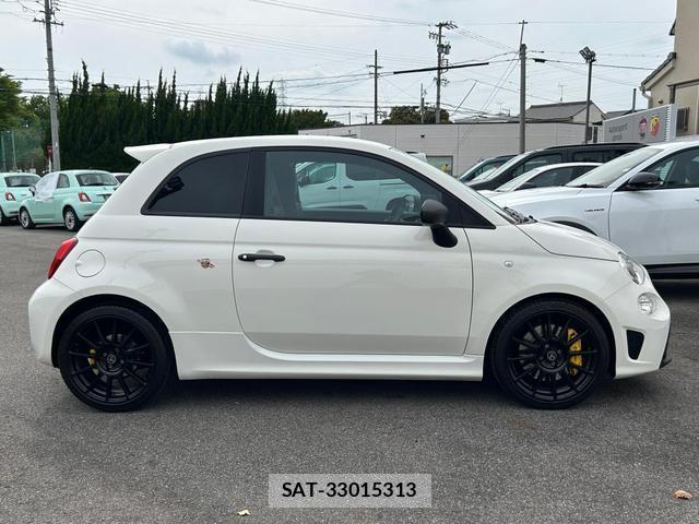 Abarth 695 2025-02 8012585-8