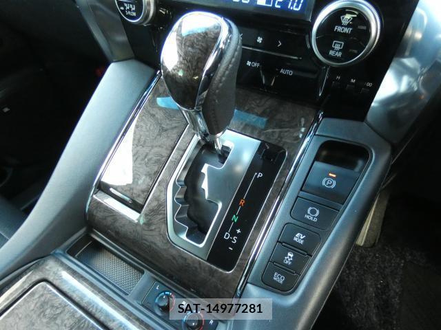 Toyota ALPHARD 2022-05 8005490-13
