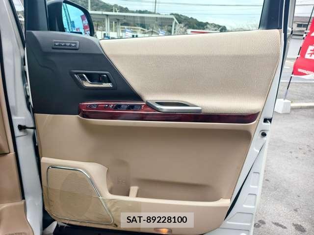 Toyota ALPHARD 2011-03 8008479-18