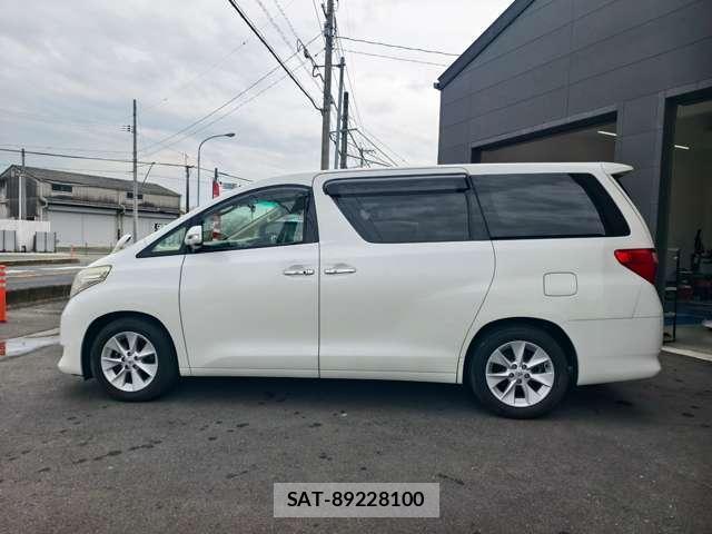 Toyota ALPHARD 2011-03 8008479-4