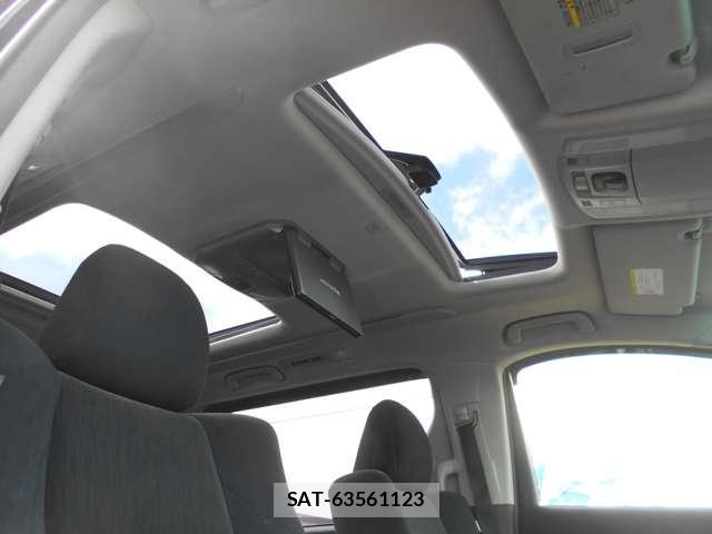 Toyota ALPHARD 2011-12 8009469-16