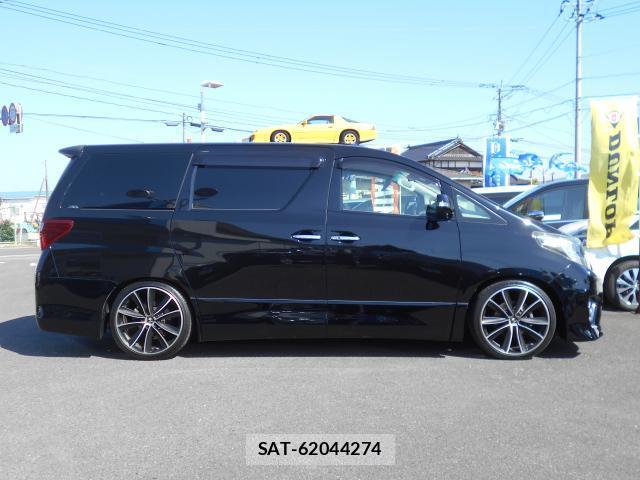 Toyota ALPHARD 2013-05 8009472-3
