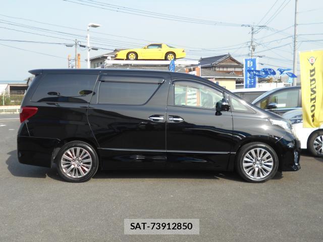 Toyota ALPHARD 2014-10 8009476-3