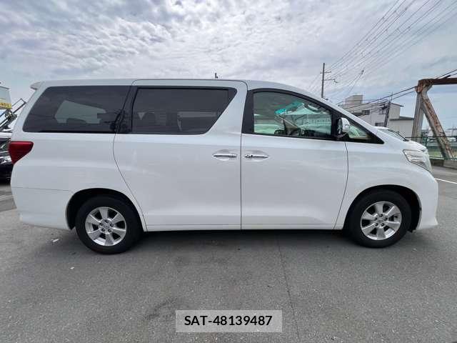 Toyota ALPHARD 2014-09 8010379-12