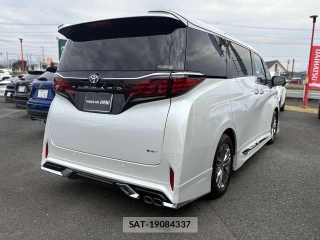 Toyota ALPHARD 2024-12 8011571-8