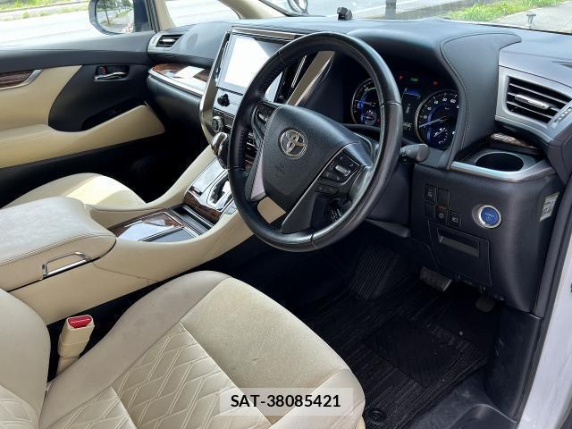 Toyota ALPHARD HYBRID 2021-06 8008886-17