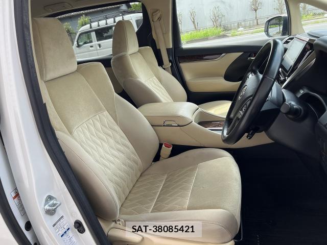 Toyota ALPHARD HYBRID 2021-06 8008886-19