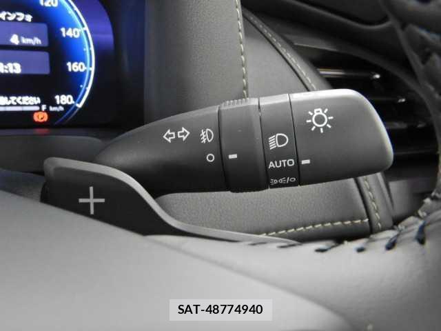 Toyota ALPHARD HYBRID 2025-11 8011003-8