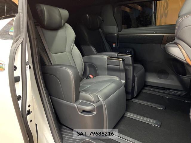 Toyota ALPHARD 2025-02 8004083-8