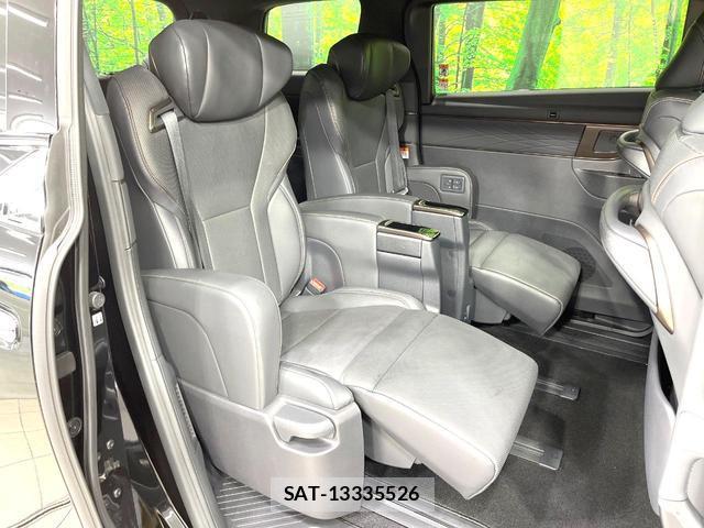 Toyota ALPHARD 2023-11 8004886-10