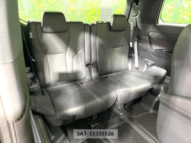 Toyota ALPHARD 2023-11 8004886-11