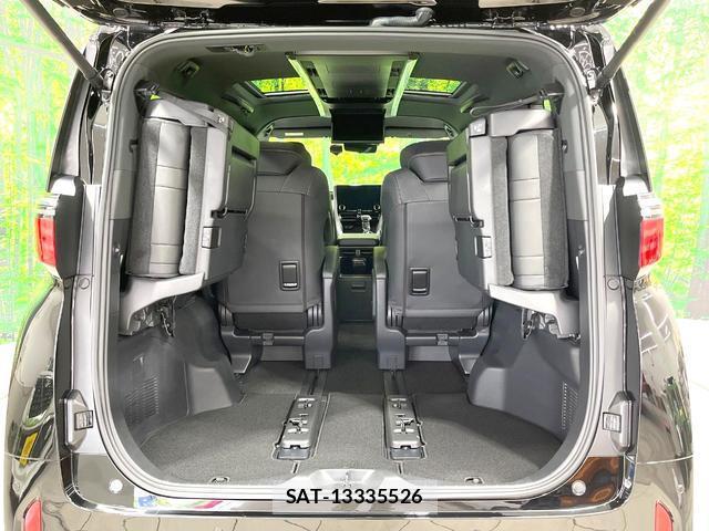 Toyota ALPHARD 2023-11 8004886-12