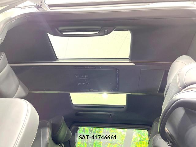 Toyota ALPHARD 2025-11 8004887-2