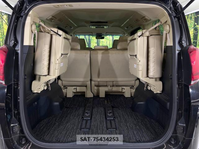 Toyota ALPHARD 2018-04 8004916-11