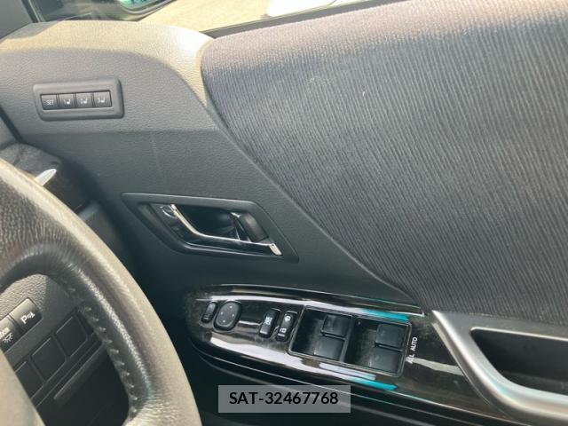Toyota ALPHARD 2011-10 8005705-19