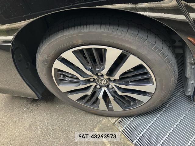 Toyota ALPHARD 2021-11 8006521-3