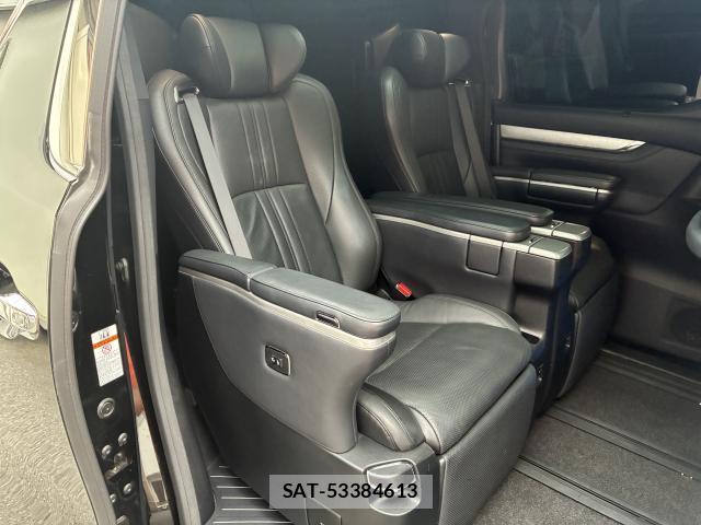 Toyota ALPHARD 2018-06 8009378-6