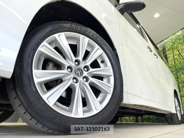 Toyota ALPHARD 2018-03 8010456-13
