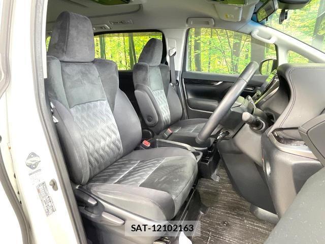 Toyota ALPHARD 2018-03 8010456-7