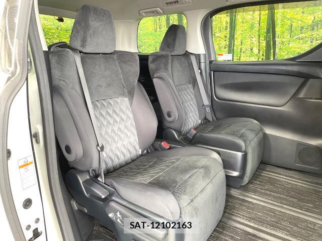 Toyota ALPHARD 2018-03 8010456-8
