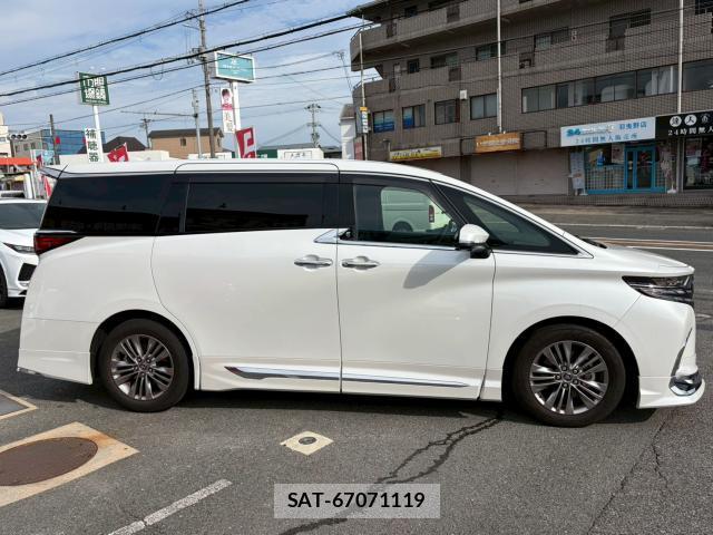 Toyota ALPHARD 2024-06 8010823-3