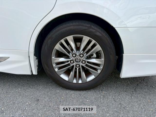 Toyota ALPHARD 2024-06 8010823-6