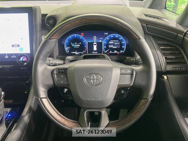 Toyota ALPHARD 2024-10 8011151-11