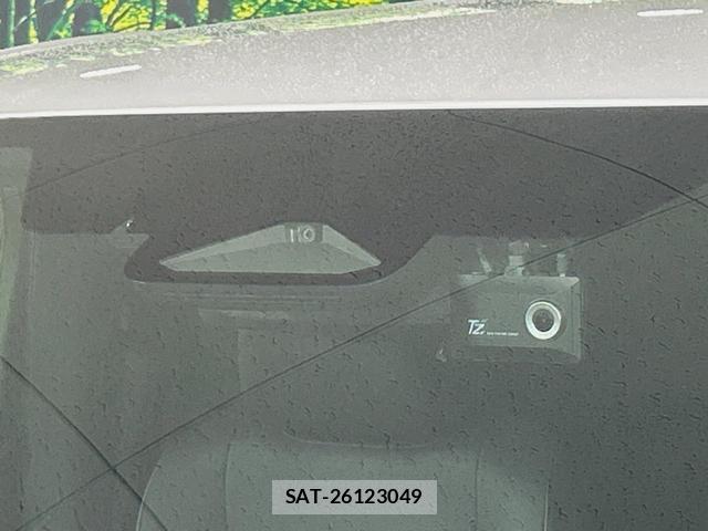 Toyota ALPHARD 2024-10 8011151-2