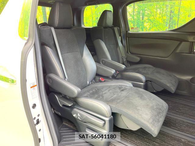 Toyota ALPHARD 2021-06 8011165-8