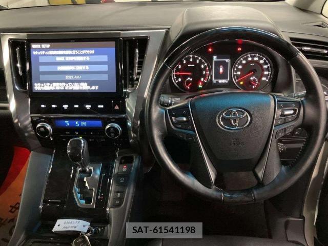 Toyota ALPHARD 2019-09 8011555-2