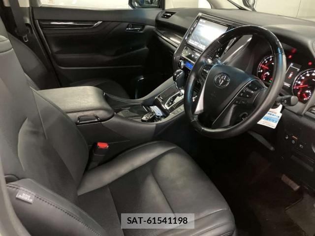 Toyota ALPHARD 2019-09 8011555-3