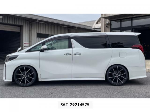 Toyota ALPHARD 2018-03 8011565-6