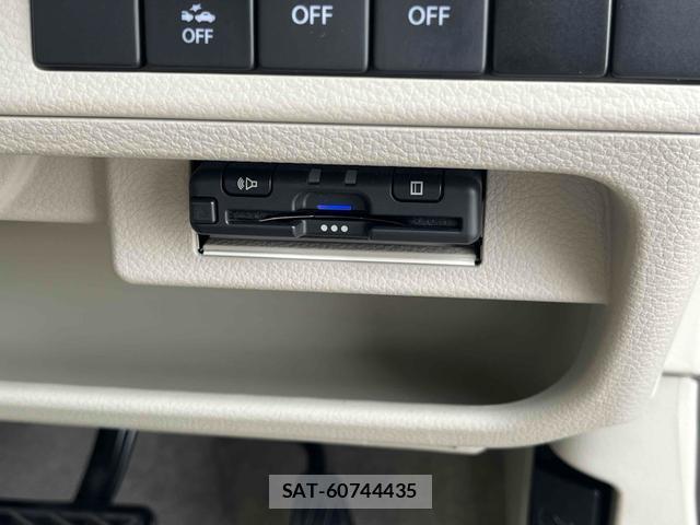 Suzuki LAPIN 2019-11 8003483-5