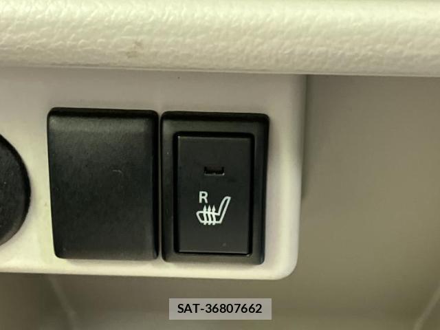 Suzuki LAPIN 2017-02 8005903-17