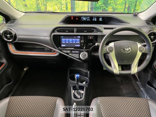 Toyota AQUA 2017-01 8003126-1