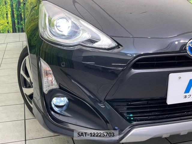 Toyota AQUA 2017-01 8003126-11