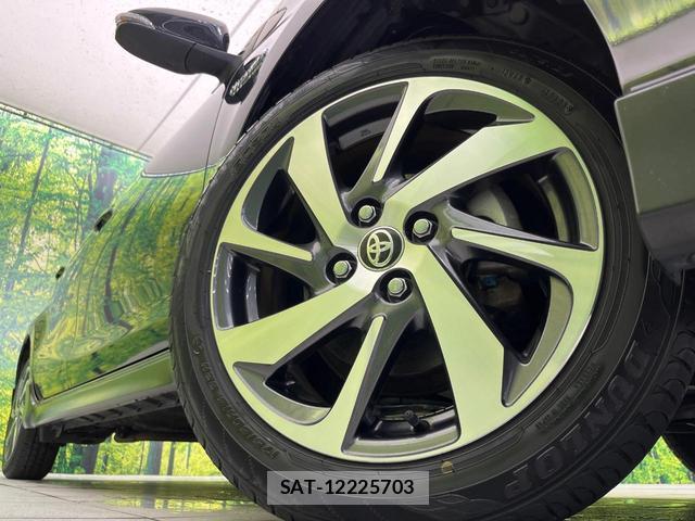 Toyota AQUA 2017-01 8003126-12