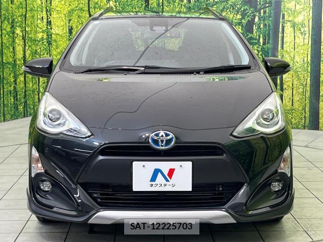 Toyota AQUA 2017-01 8003126-13