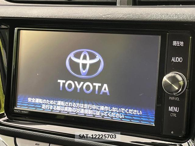 Toyota AQUA 2017-01 8003126-2
