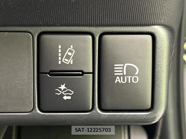 Toyota AQUA 2017-01 8003126-4
