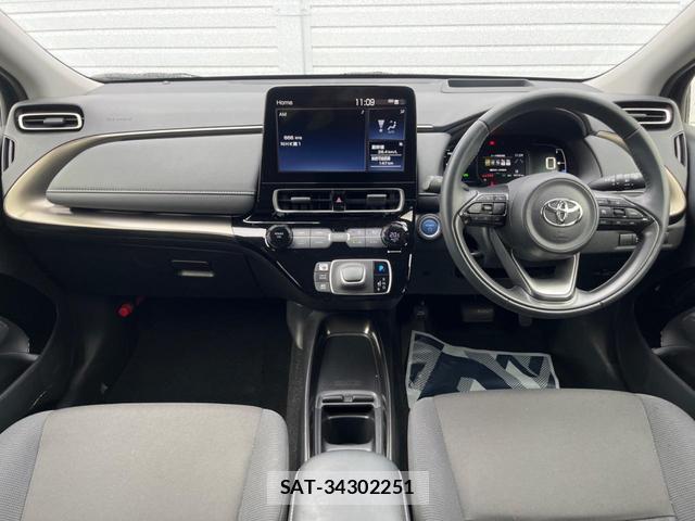 Toyota AQUA 2021-08 8003628-1