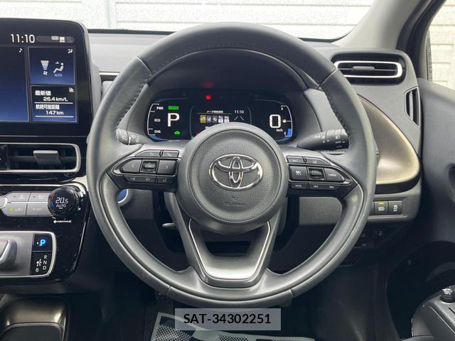 Toyota AQUA 2021-08 8003628-10