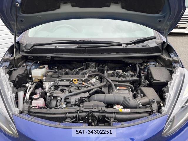 Toyota AQUA 2021-08 8003628-17