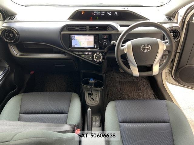 Toyota AQUA 2015-05 8004266-2