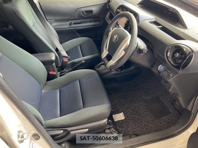 Toyota AQUA 2015-05 8004266-4