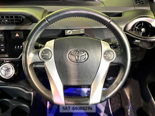 Toyota AQUA 2016-08 8004632-10