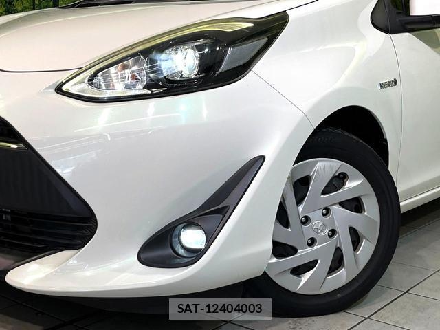 Toyota AQUA 2018-02 8004634-11