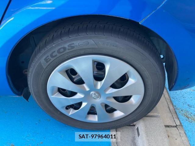 Toyota AQUA 2014-02 8005588-12